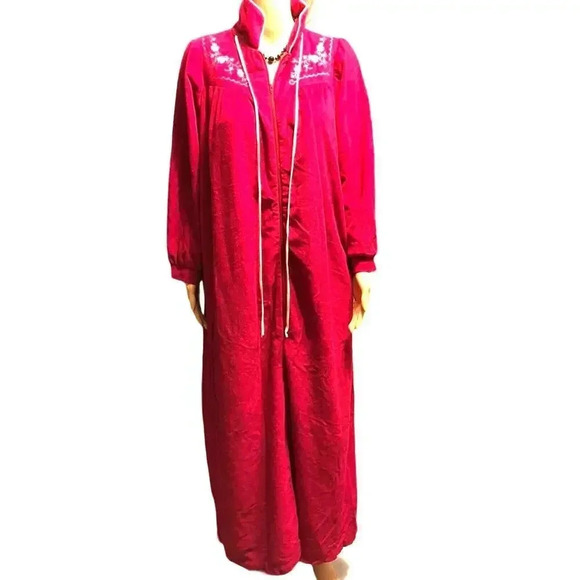 Vintage Katz women Red Full Zip Maxi nightgown Robe  size M Pockets - Picture 1 of 12
